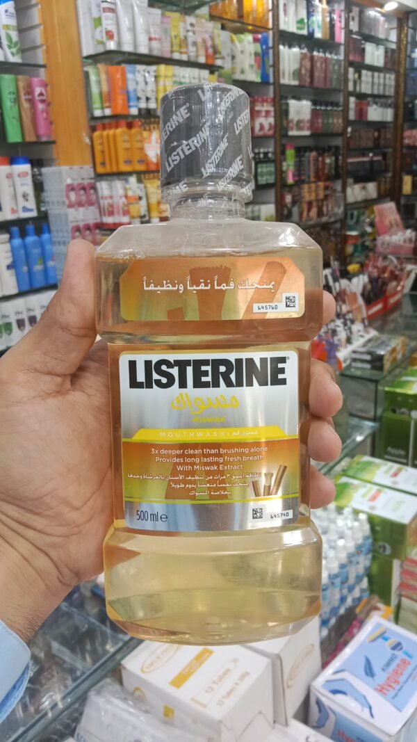 Listerine Miswak Mouthwash 500ml – Deep Cleaning Mouth Freshener with Miswak Extract for Oral Hygiene and Fresh Breath - Image 4