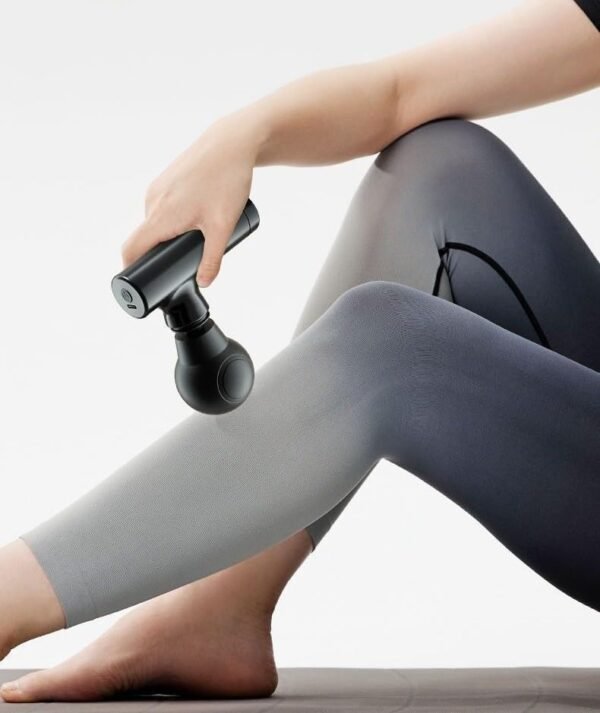 Blueide Mini rechargeable Fascial Gun Deep Muscle Massager | Mini Massage Machine (Random color) - Image 5