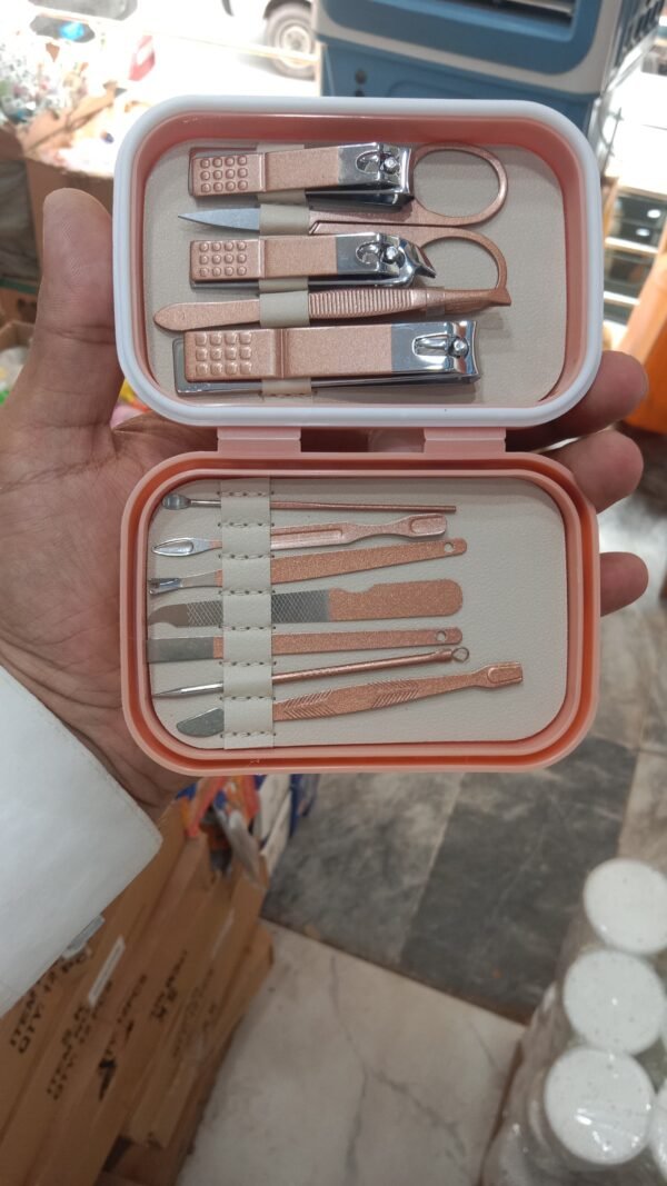 12 Pieces Portable Nail Clippers Beauty Tool Set - Image 4